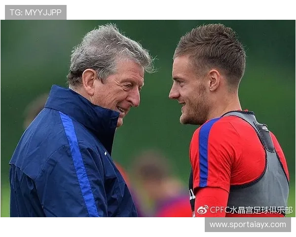 霍奇森：注重防守与团队协作，打造稳健足球体系